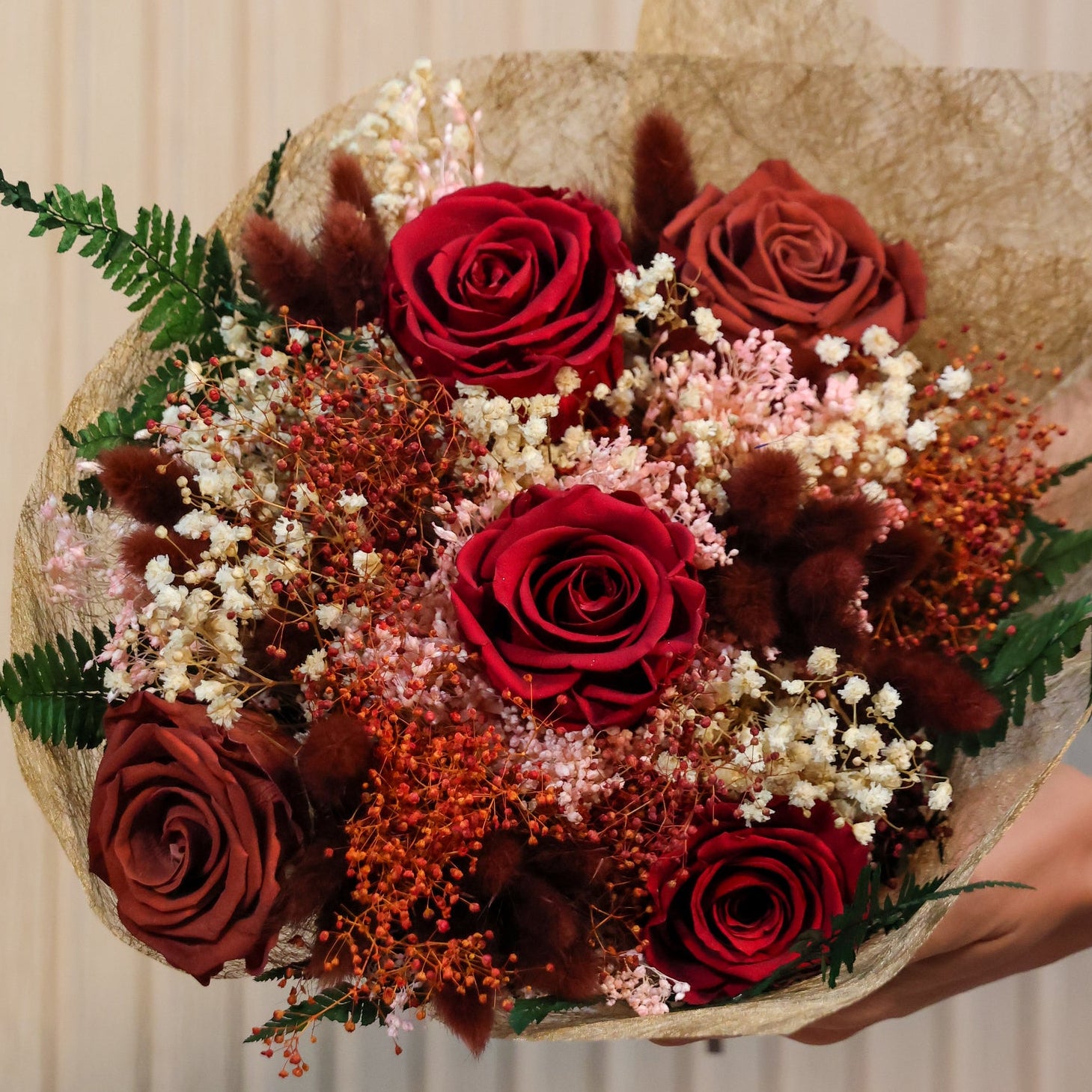 Bouquet de rosas preservadas rojo blanco 