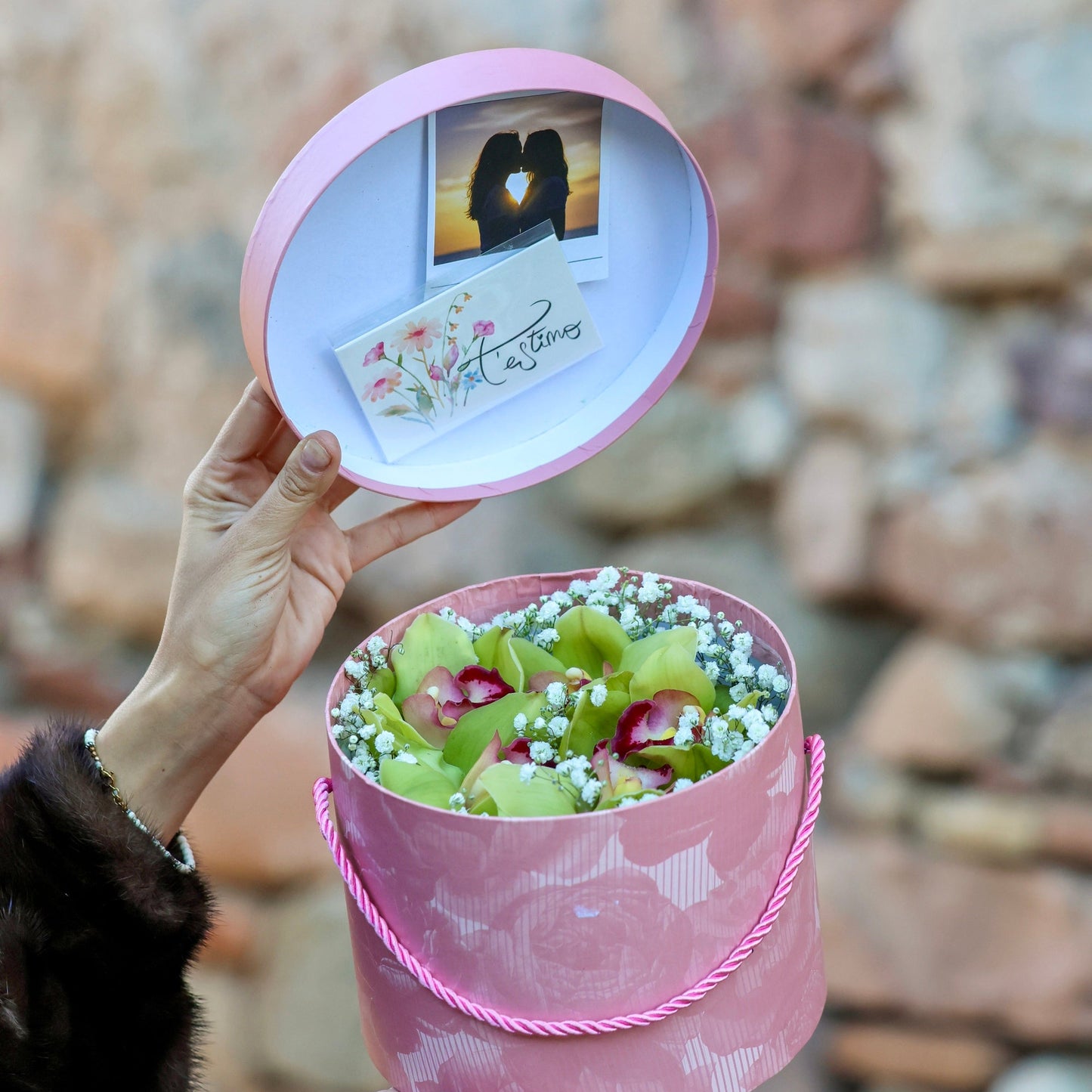 caja de orquideas con foto personalizada